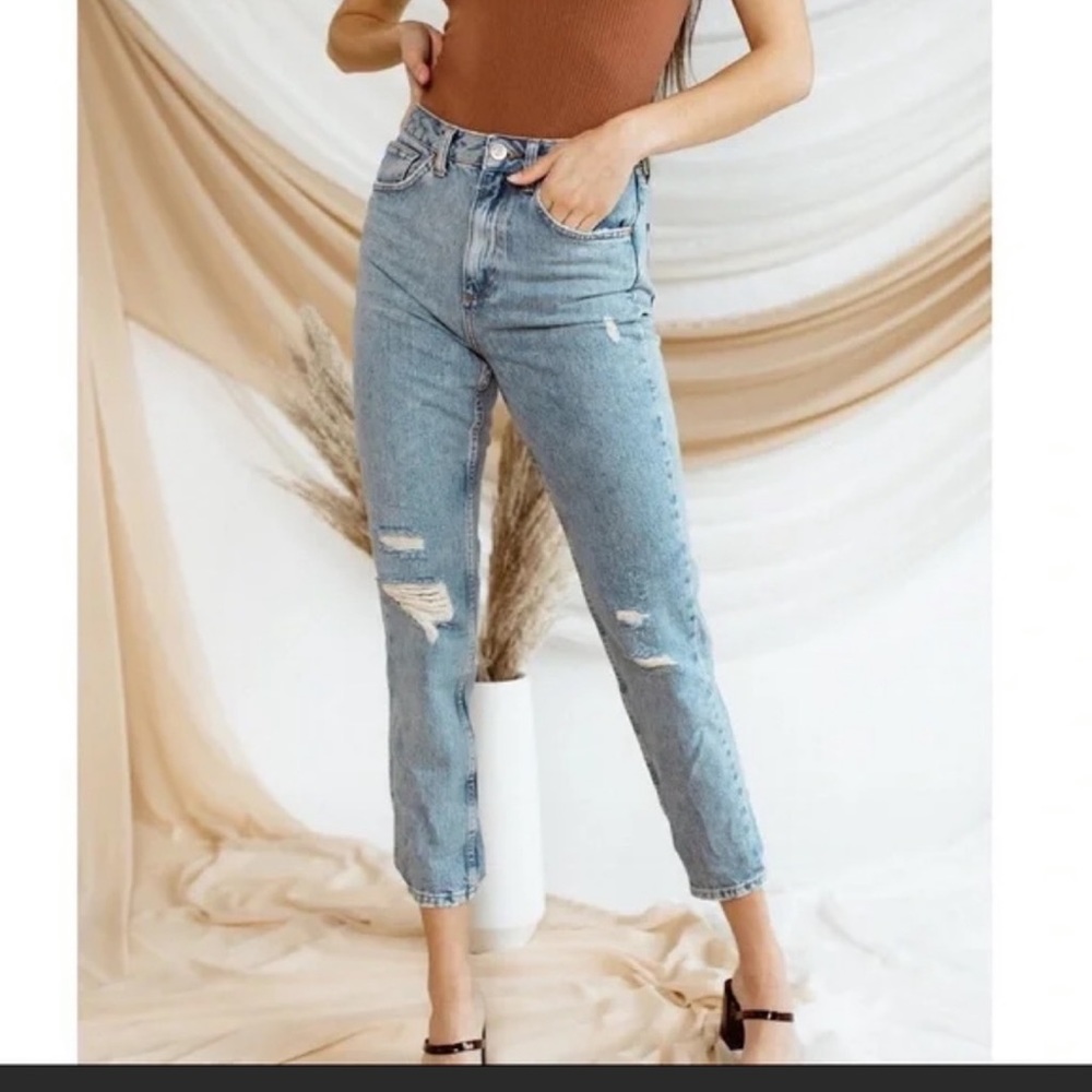 NWT Urban Outfitters BDG High-Waisted Tapered Mom Jean sz 28